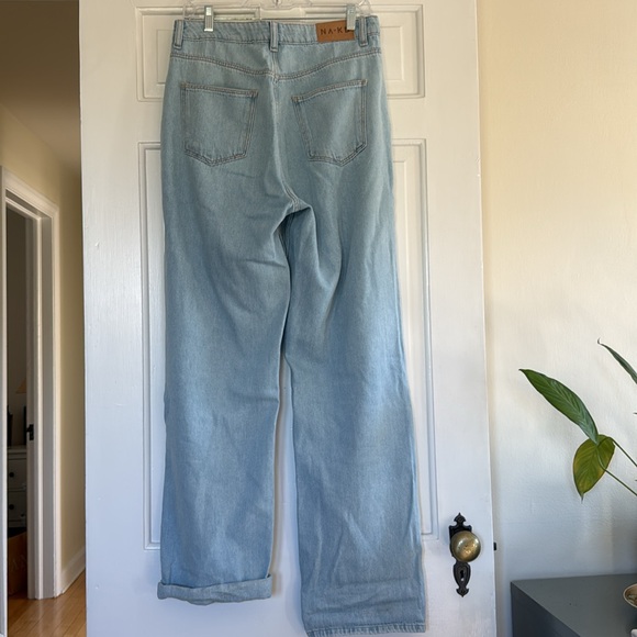 NA-KD fashion baggy wide leg pleated front light blue jeans size 30 - Picture 3 of 5